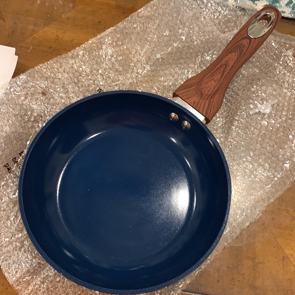 NWT Phantom Chef 8” fry pan, New in Box, pretty dark blue - Picture 2 of 11